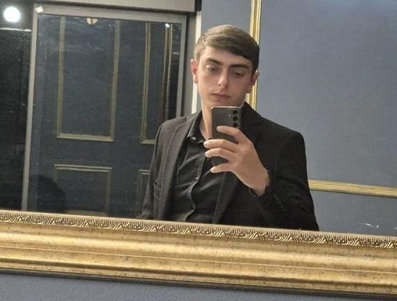 "ვიღაც გამვლელს უნახავს ავარია, დაურეკავს ამ ბიჭის მამასთან, თქვენი მანქანაა ავარიაში მოყოლილიო..." - როგორ მოხდა საშინელი ავარია, რასაც 22 ბიჭი ემსხვერპლა