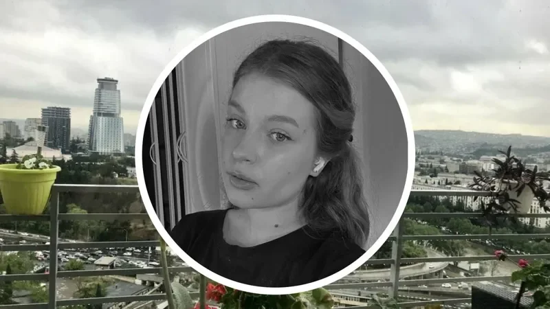 “ბოლოს 11 საათზე მოგვწერა” – 22 წლის გოგო თბილისში გარდაცვლილი იპოვეს: რას ჰყვება გარდაცვლილის მამა?