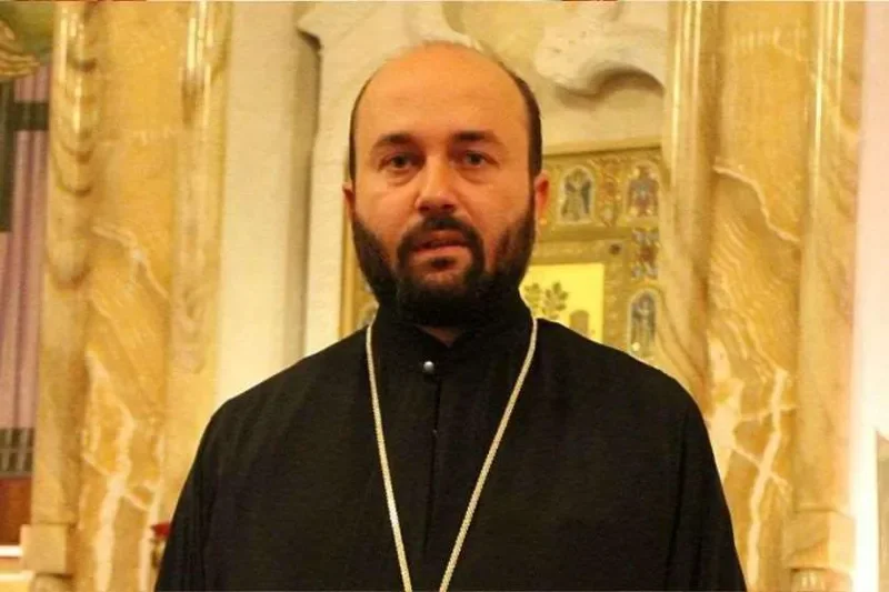 ოქრო, მარგალიტები და სკვნილი – დეკანოზ ილია ჭიღლაძის სკანდალური შეფასება