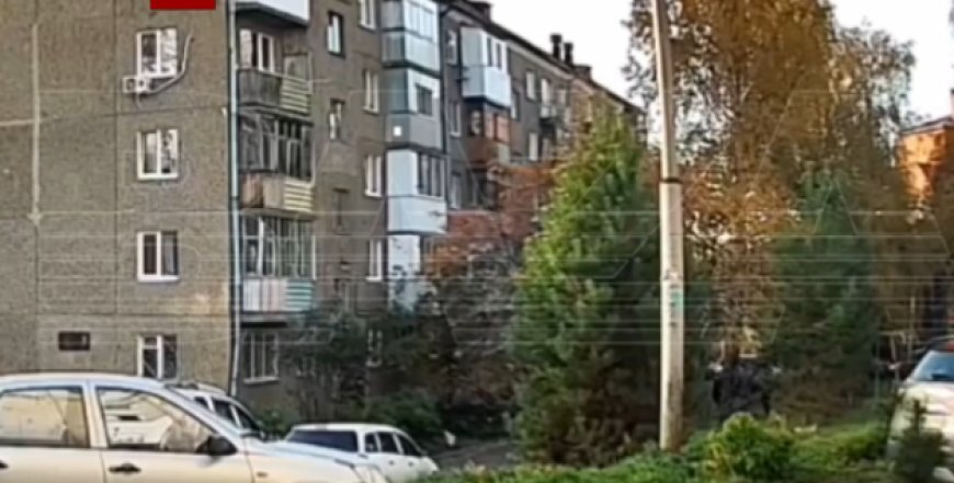 კაცმა 3 წლის შვილი მეოთხე სართულიდან გადააგდო: მედიაში კადრები ვრცელდება - სასტიკი დანაშაული მოხდა (ვიდეო)