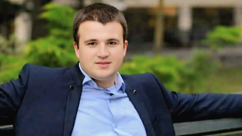 „უბედურ შემთხვევას ემსხვერპლა ჩვენი კურსდამთავრებული“ - სკოლა-ლიცეუმი „ფესვები“ სამწუხარო ინფორმაციას ავრცელებს