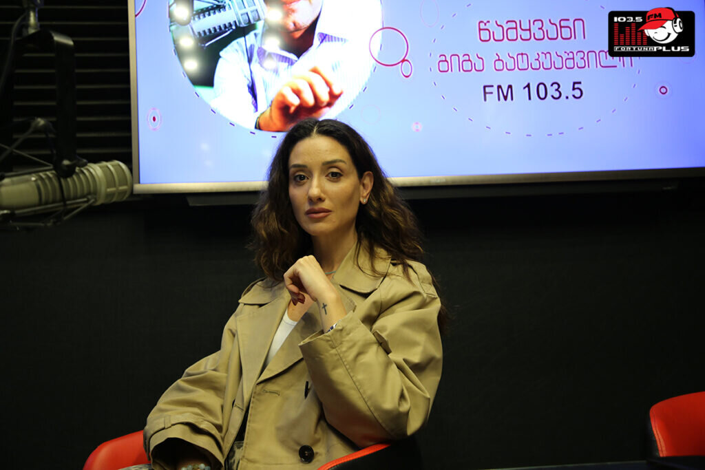 ნინი ბადურაშვილმა მისი რჩეული გამოაჩინა - ფოტო 3