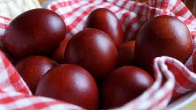 „ცოდვაში ნუ ჩადგამთ ფეხს!“ – რა არ უნდა გამოვსახოთ სააღდგომო კვერცხზე